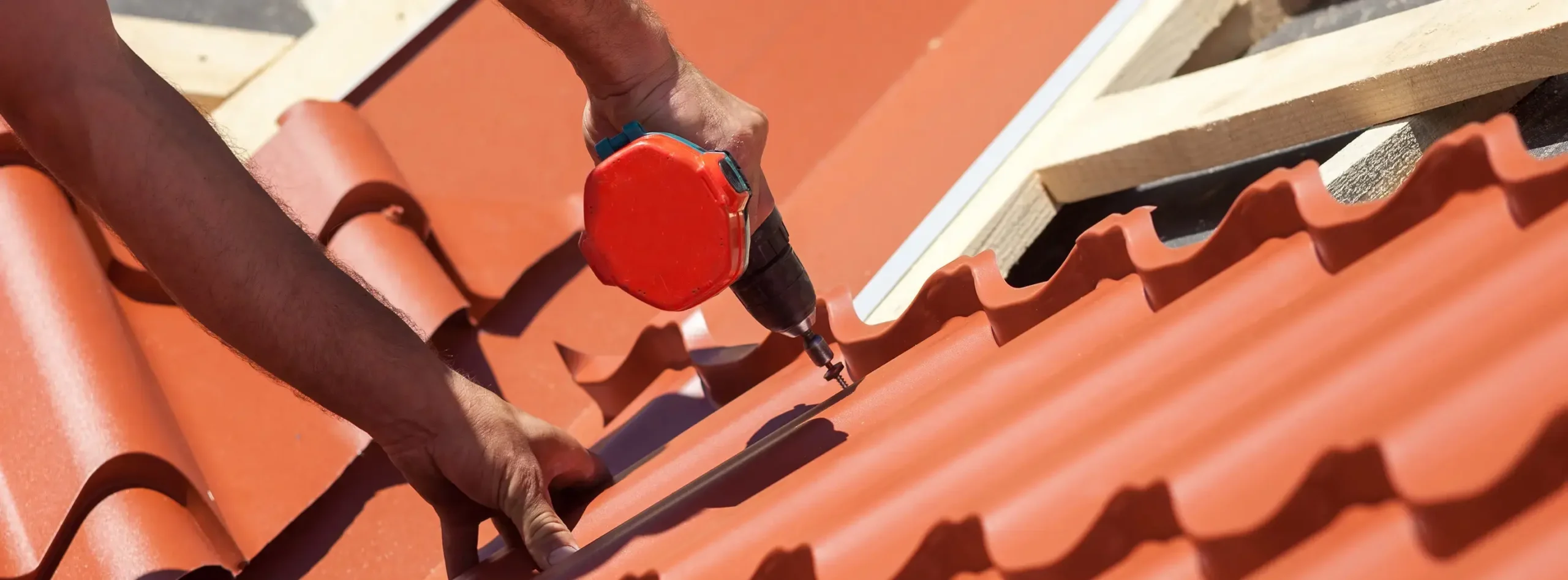 Krovec na strehi dela za kleparstvo justin